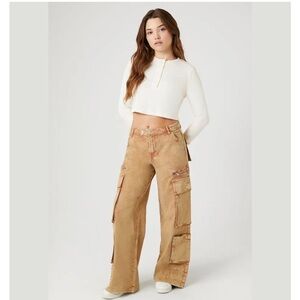 Forever 21 mid rise wide leg utility Cargo jeans rocker